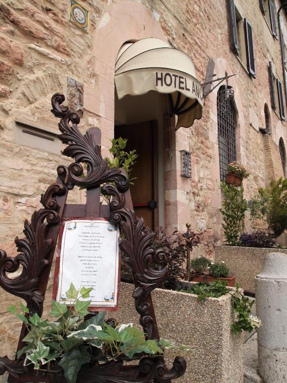 Albergo Ancajani Assisi Exterior foto